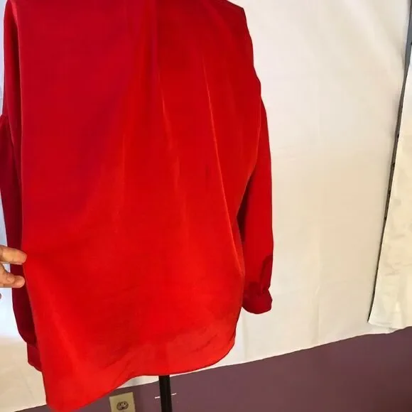 Laundry by Shelli Segal Classic Red Top - Picture 4 of 10